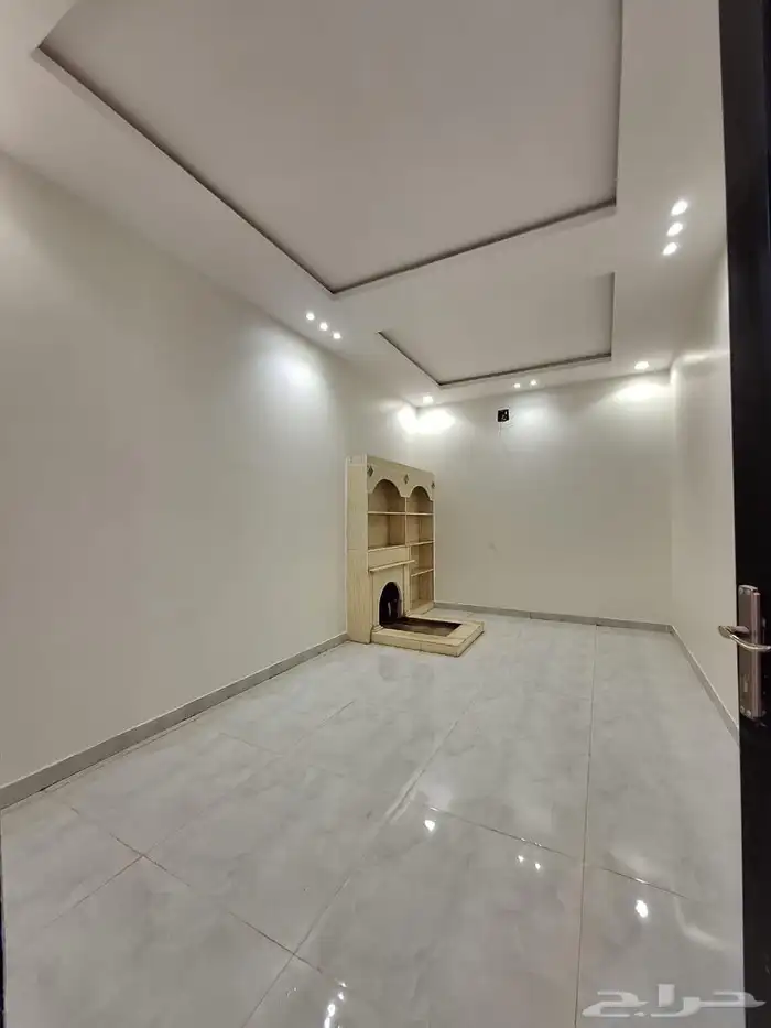 فيلا للايجار في حي الرمال ريبال شهري 5500 1