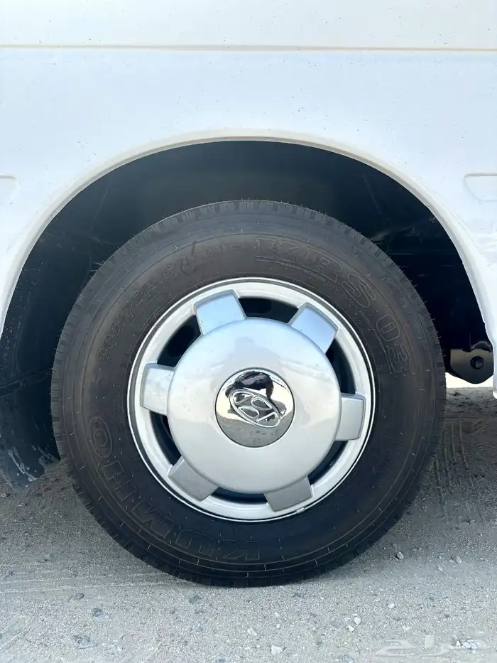 باص هيونداي 23 و 26 راكب 9