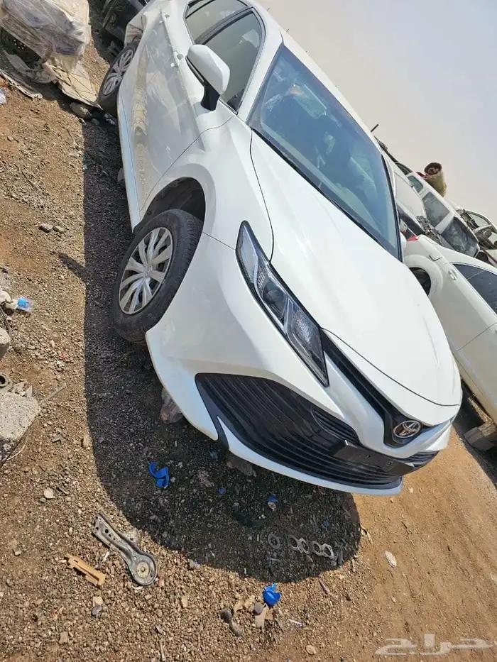 تشليح تويوتا كامري لبيع قطع غيار فقط مديلر2020 1