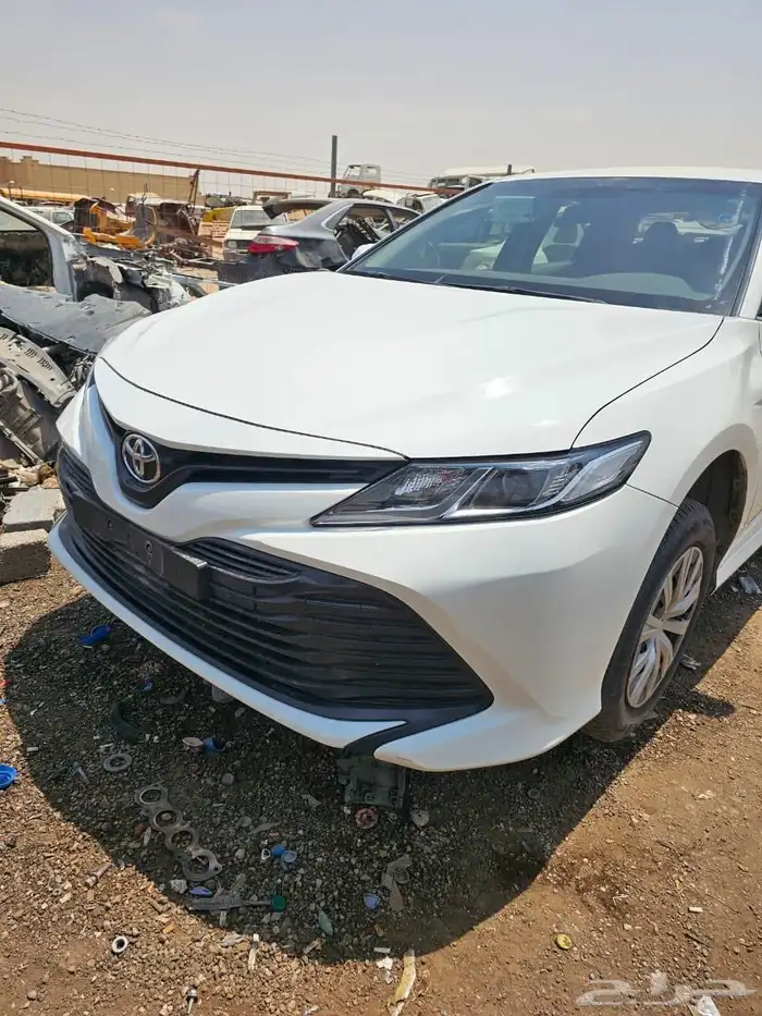 تشليح تويوتا كامري لبيع قطع غيار فقط مديلر2020 7
