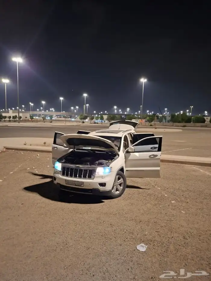 جيب جراند شيروكي 2