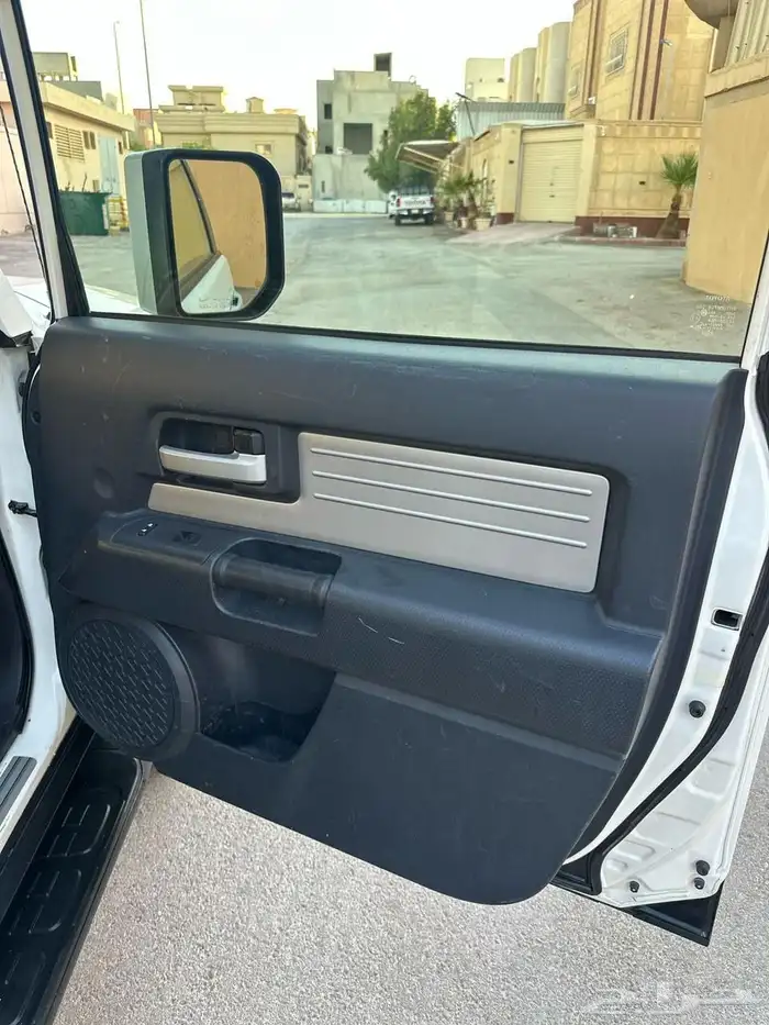 للبيع اف جي كروزر 2016 إكستريم 17