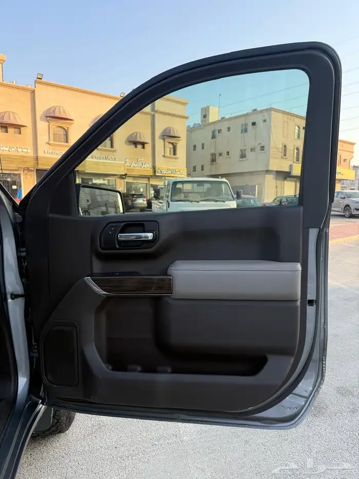 سلفرادو تريل بوس 6