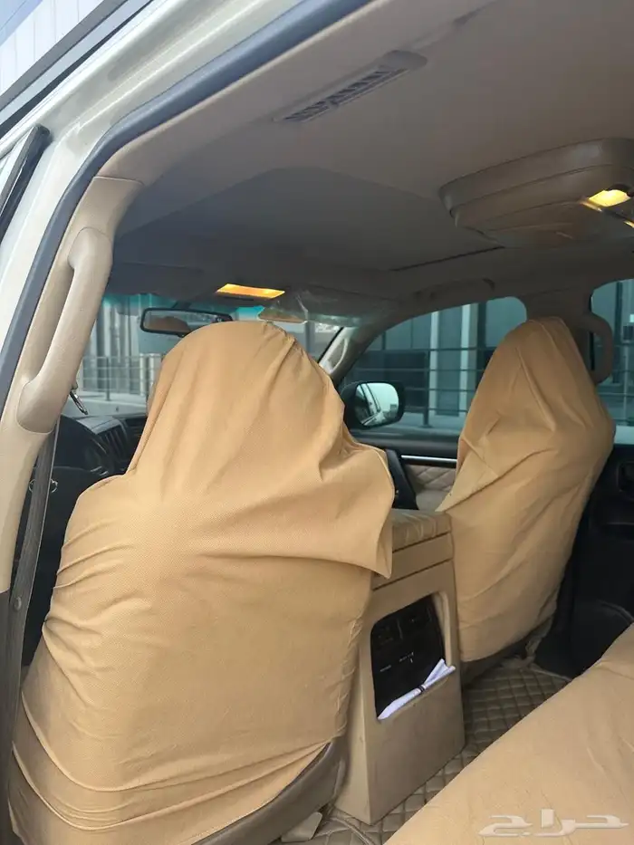 جيب لاندكروزر 13