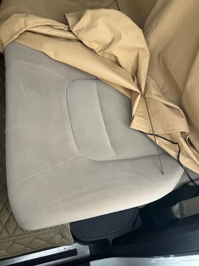 جيب لاندكروزر 12