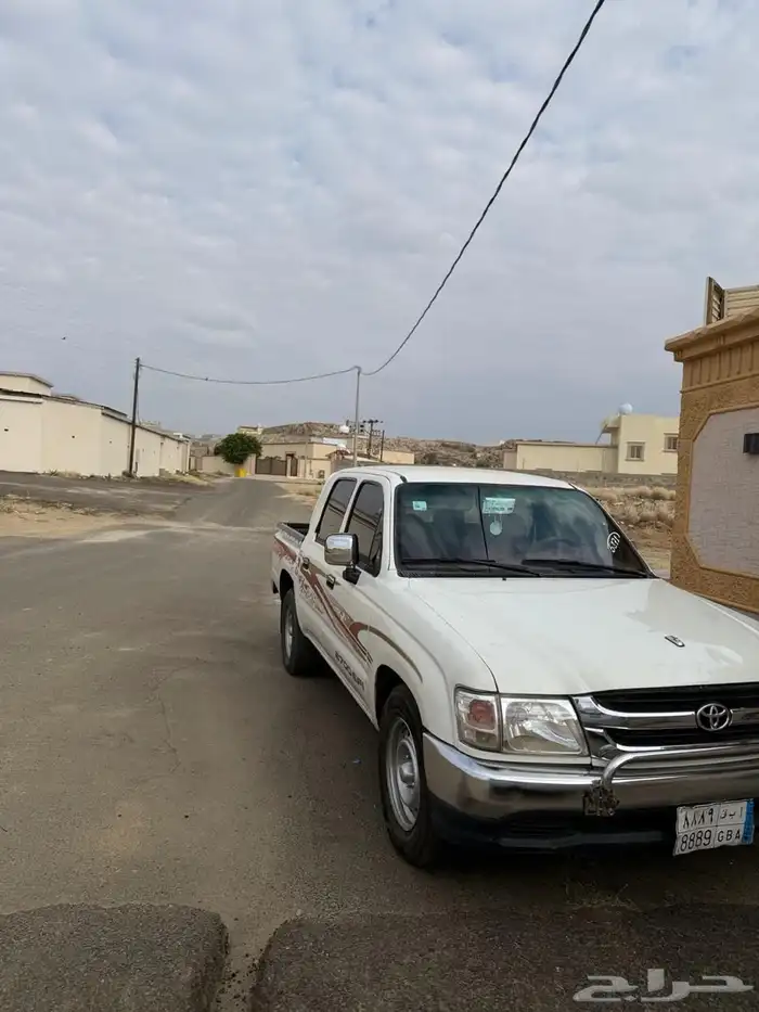 هايلكس للبيع2002 4