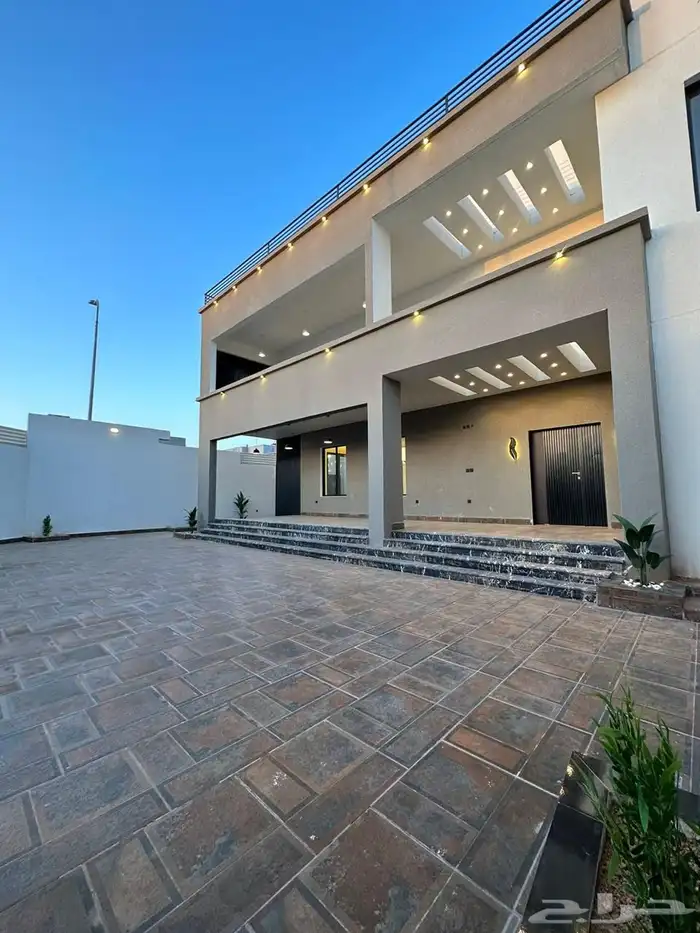 فلة فاخرة كبيرة 0