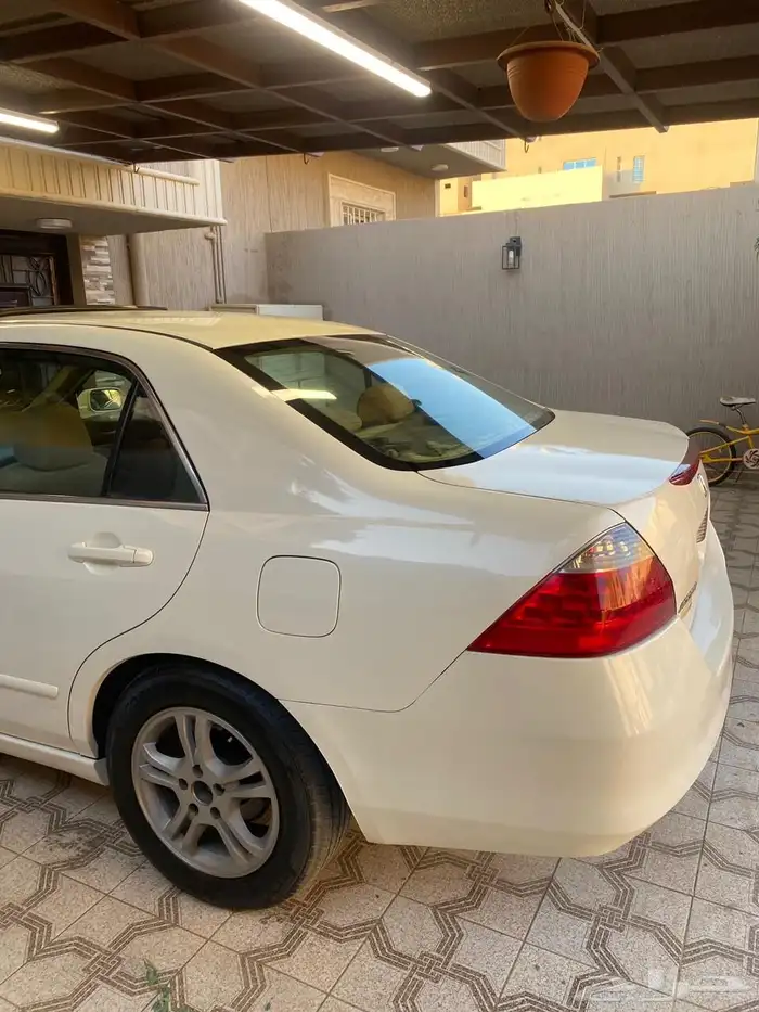 اكورد 2007 تحمل لوحه مميزه جدا 2