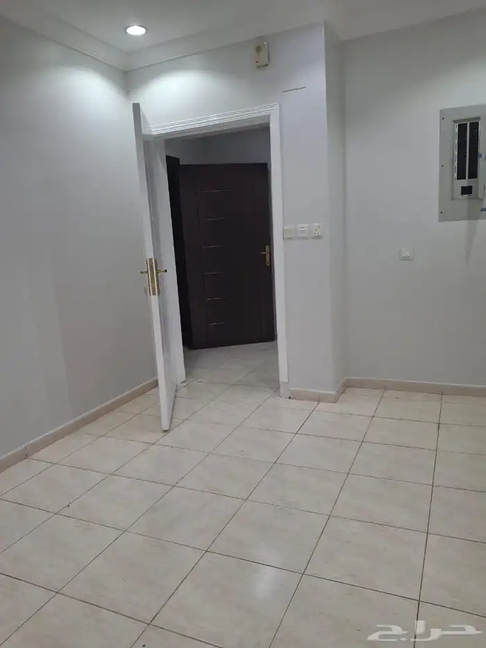 شقة للبيع في الكعكية موقع مميز 4