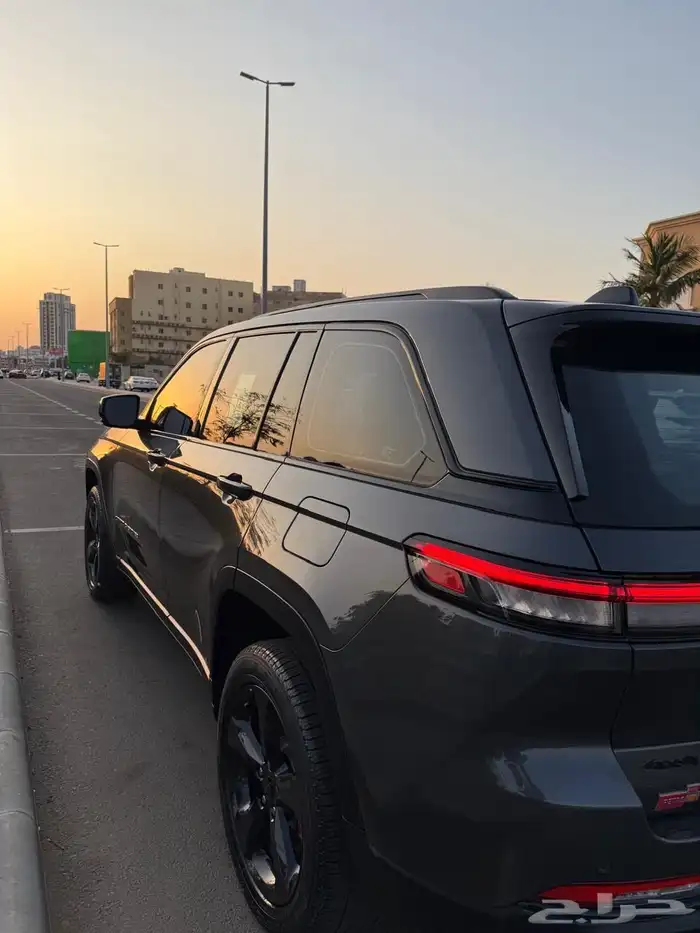 جيب جراند شروكي 2023 5