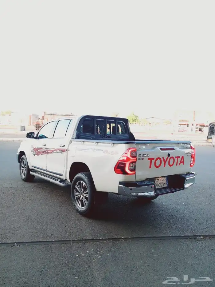 تويوتا هايلوكس دبل 2023 ديزل 11