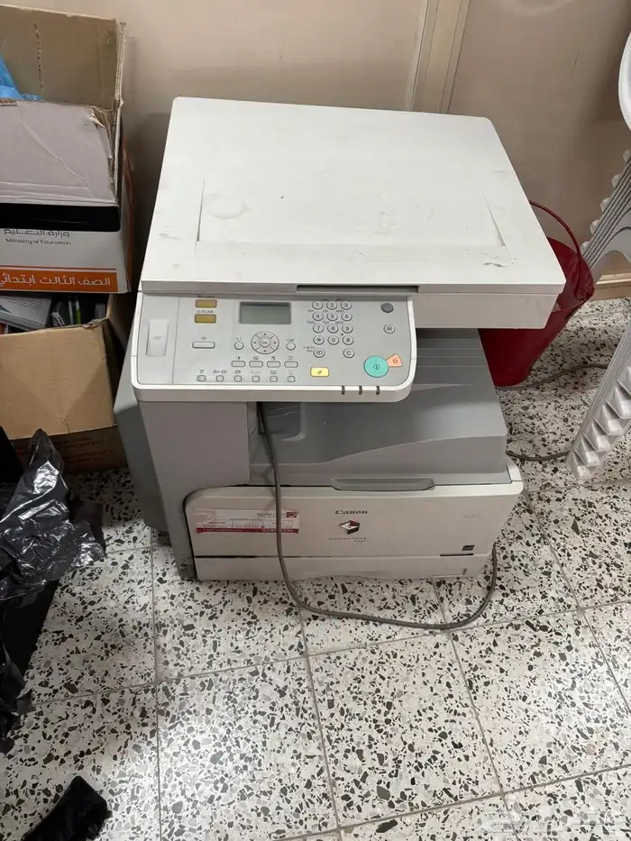 رجيع شاشات وكمبيوترات 1