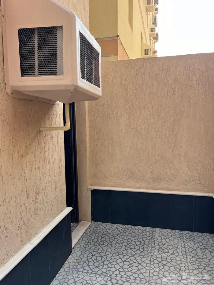 غرفة جانبية مفروشة في المواقف للايجار-جدة حي الريان 3