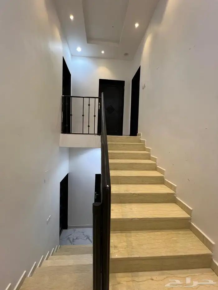 شقه بحي القادسيه 3