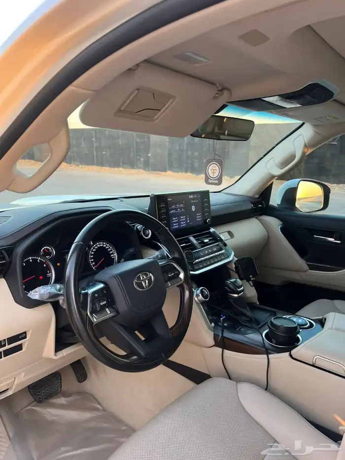 لاندكروزر GXR L4 2022 5