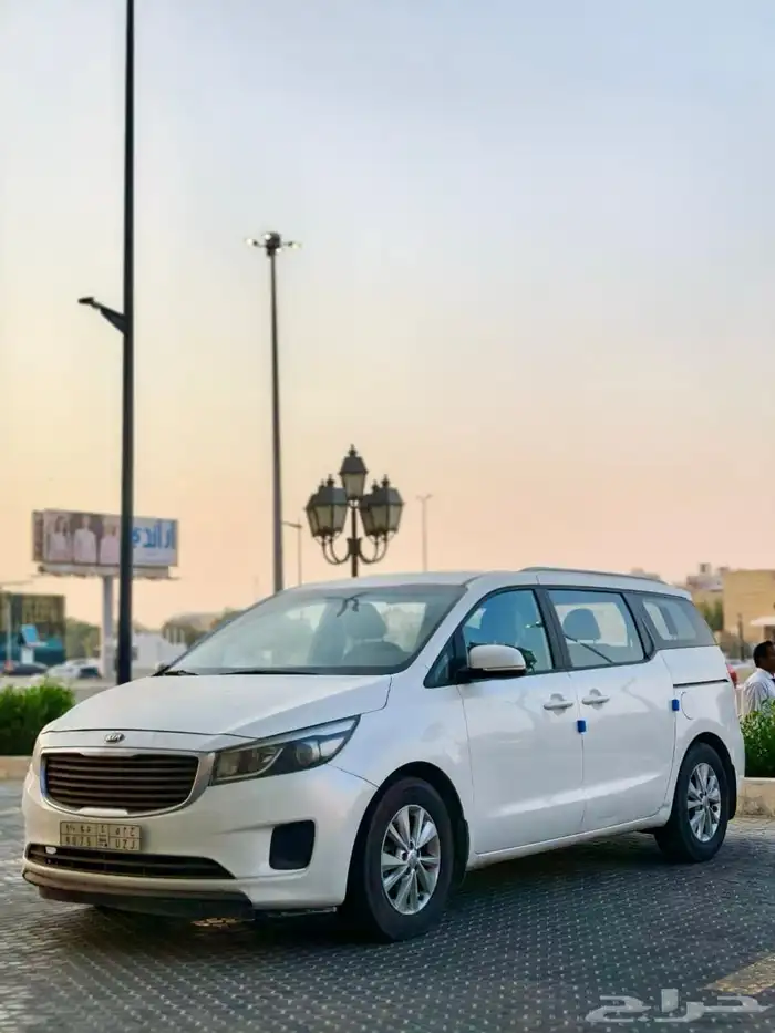 كيا كارنفال 2016 نص فل الجبر كاش او اقساط 0