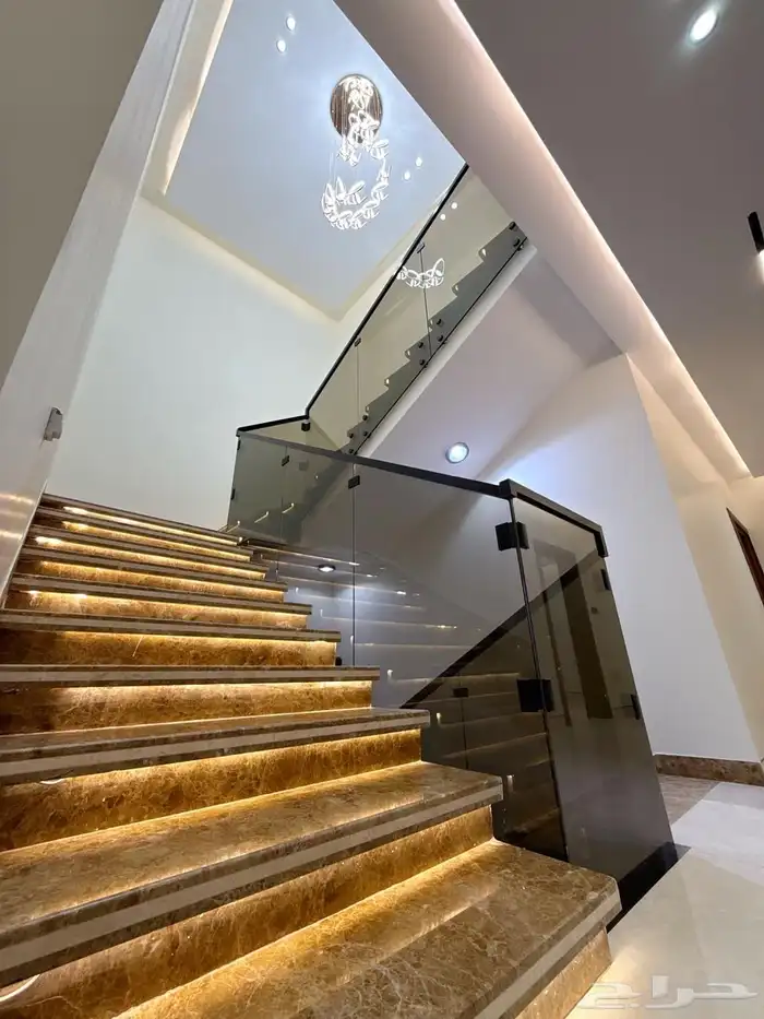 4 فلل للبيع اشرق المطار أقريب من شارع الجامعه والخدمات 10