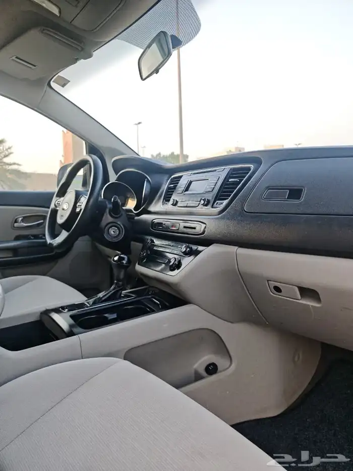 كيا كارنفال 2016 نص فل الجبر كاش او اقساط 40