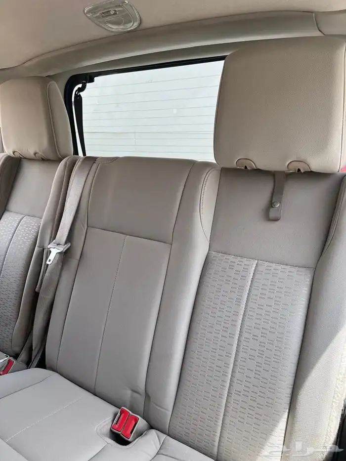 فورد اكسبيدشن 2012 6