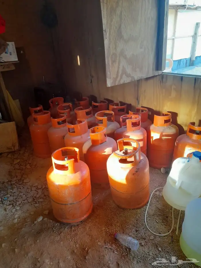 ماطور كهرباء ديزل ياباني شغال ينفع للمخيمات و6اسطوانات حديد 2