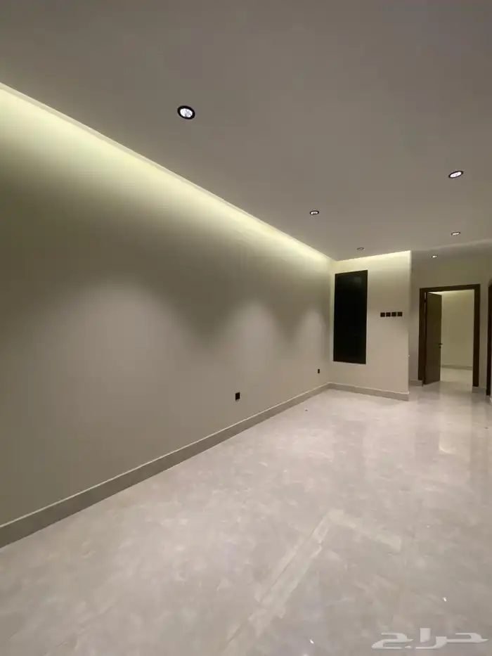 فيلا جديدة للإيجار مخطط ولي العهد 8 25