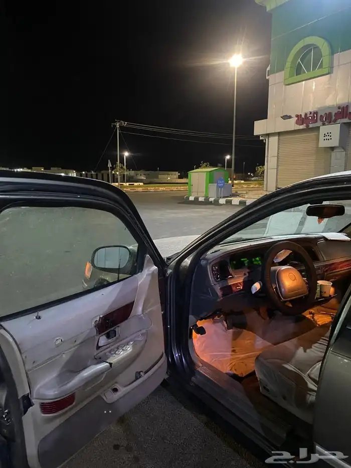 فورد ماركيز مديل 2000 1