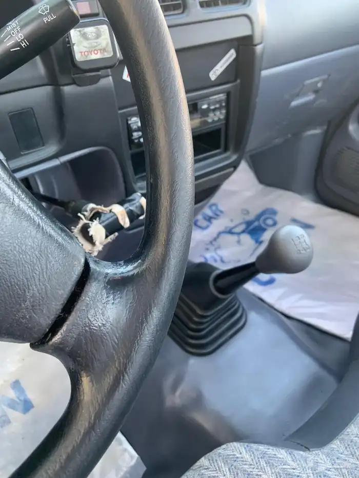 هايلوكس 2003 6