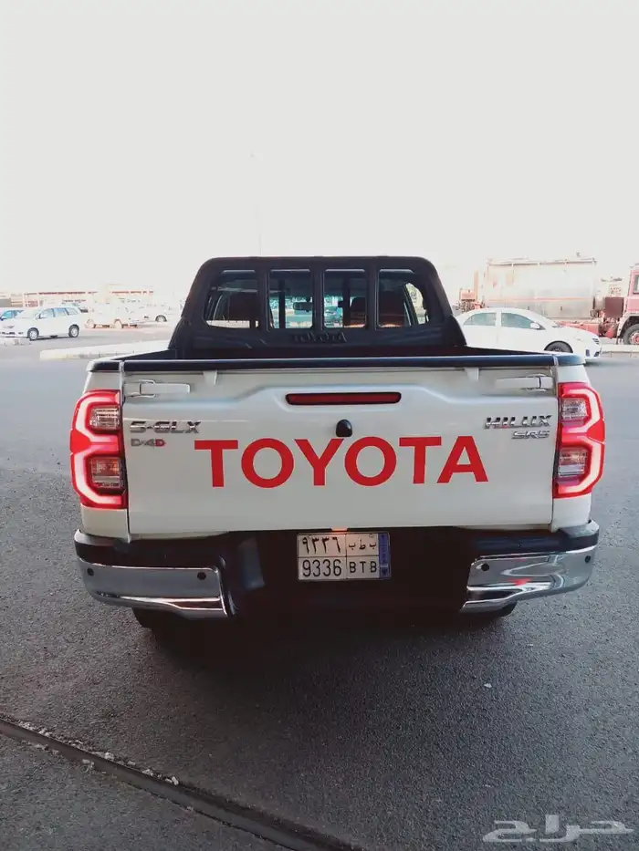 تويوتا هايلوكس دبل 2023 ديزل 26