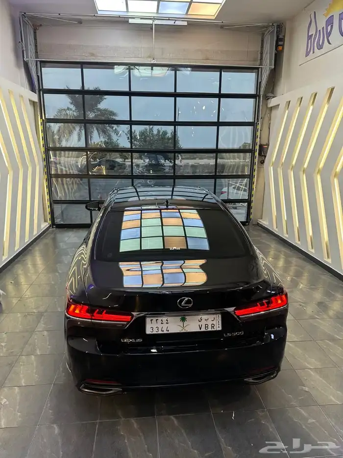 لكزس LS500 2018 4