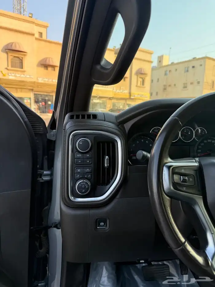 سلفرادو تريل بوس 5