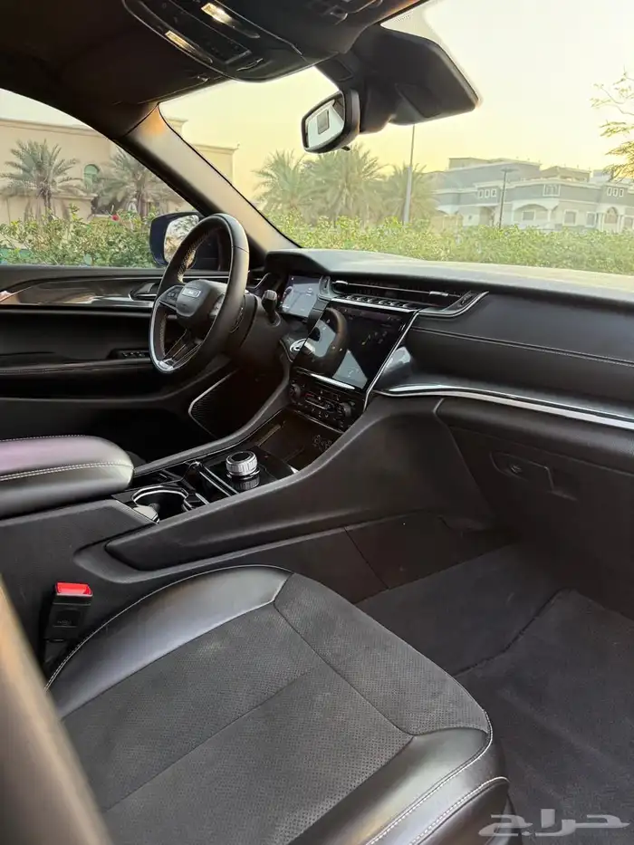 جيب جراند شروكي 2023 25