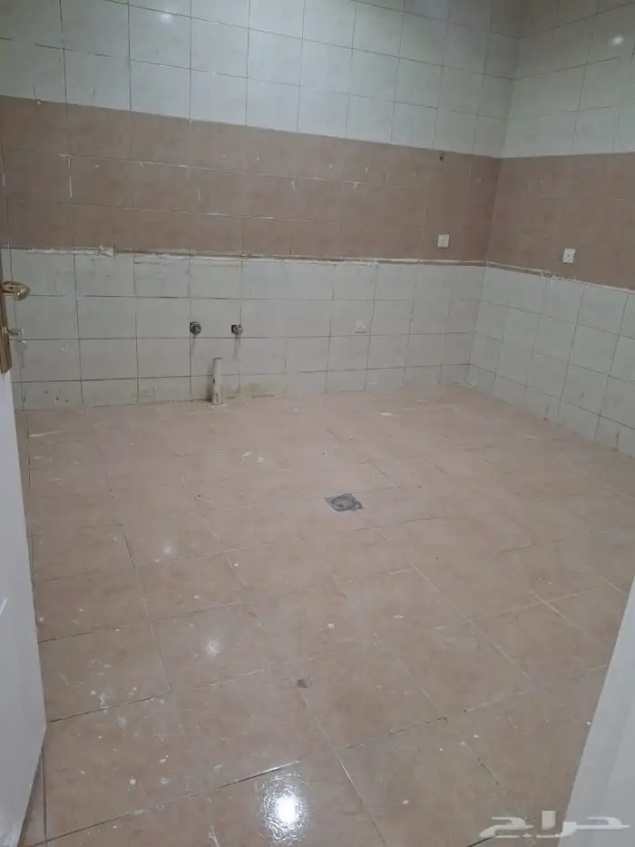 شقة للبيع في الكعكية موقع مميز 1