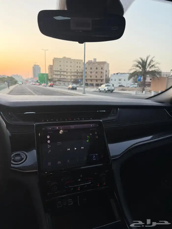 جيب جراند شروكي 2023 40