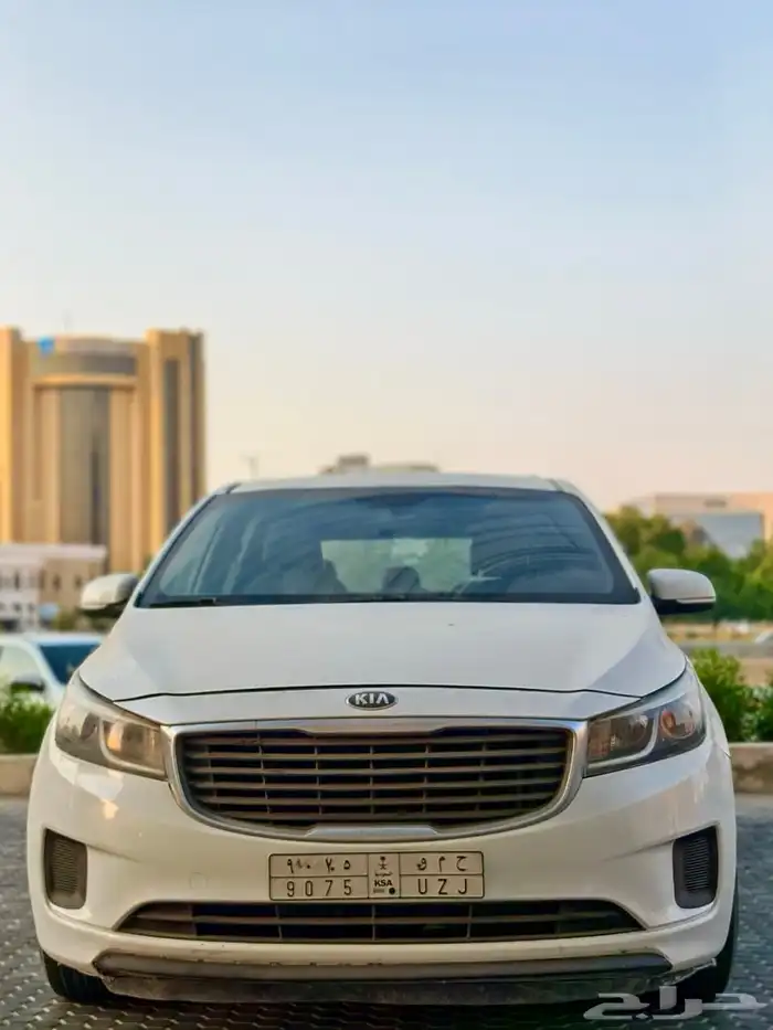 كيا كارنفال 2016 نص فل الجبر كاش او اقساط 2