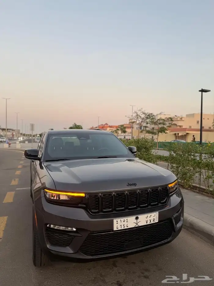 جيب جراند شروكي 2023 12