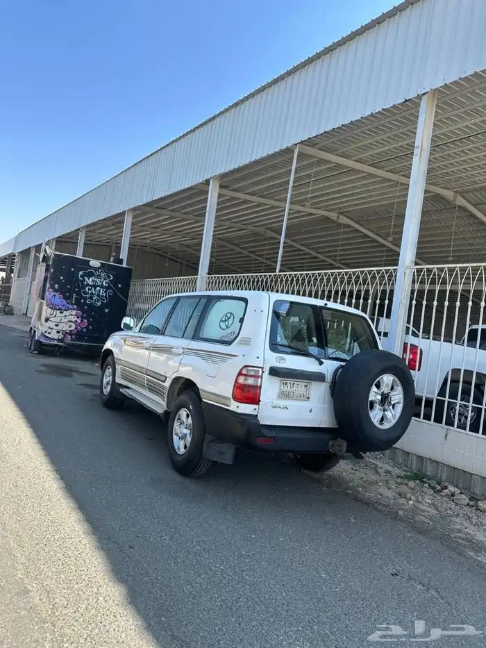 جيب لاندكروزر 99 نظيف دفلوك فتحه ثلاجه 15