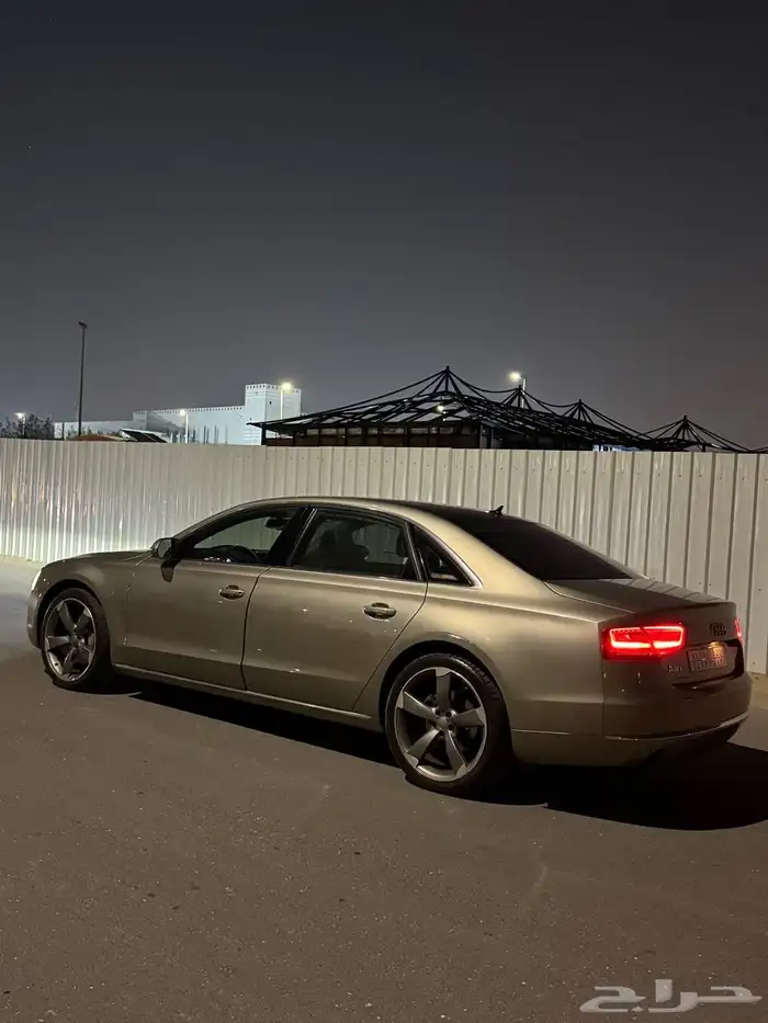 اودي A8 11