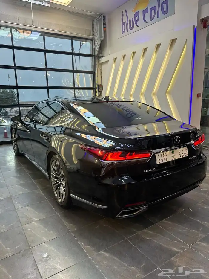 لكزس LS500 2018 3