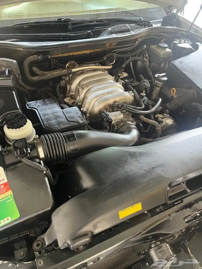 لكزس Ls مع لوحة فردي 12