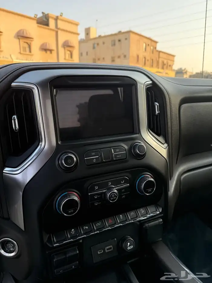 سلفرادو تريل بوس 3