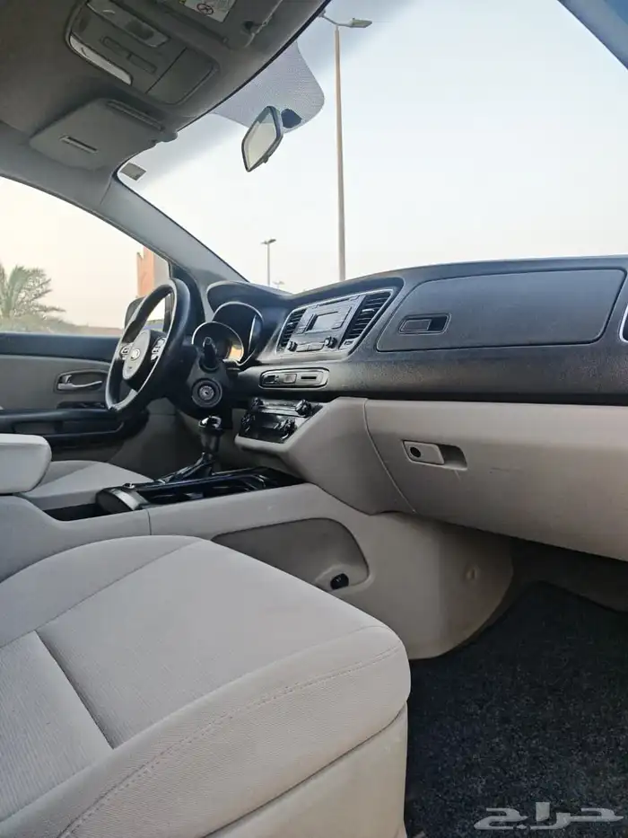 كيا كارنفال 2016 نص فل الجبر كاش او اقساط 38