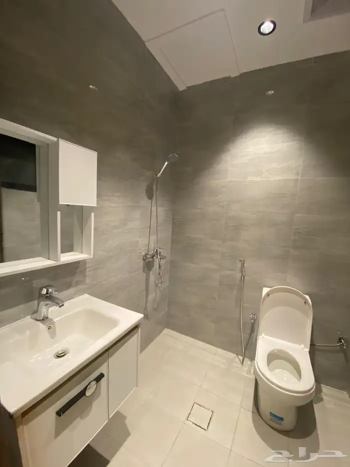 فيلا جديدة للإيجار مخطط ولي العهد 8 29