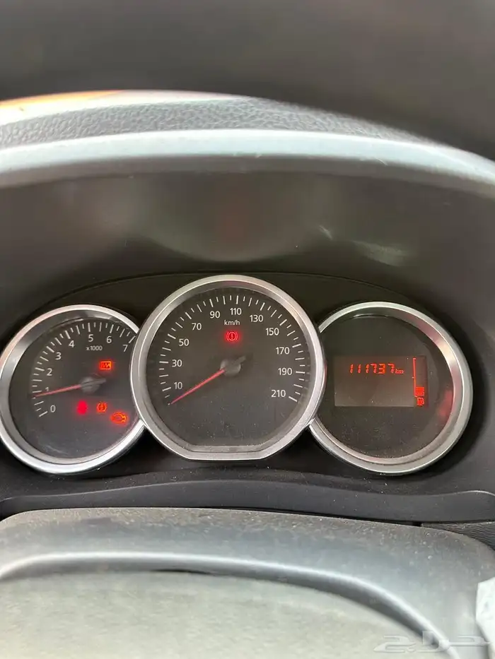 رينو دوكر فان للايجار 2