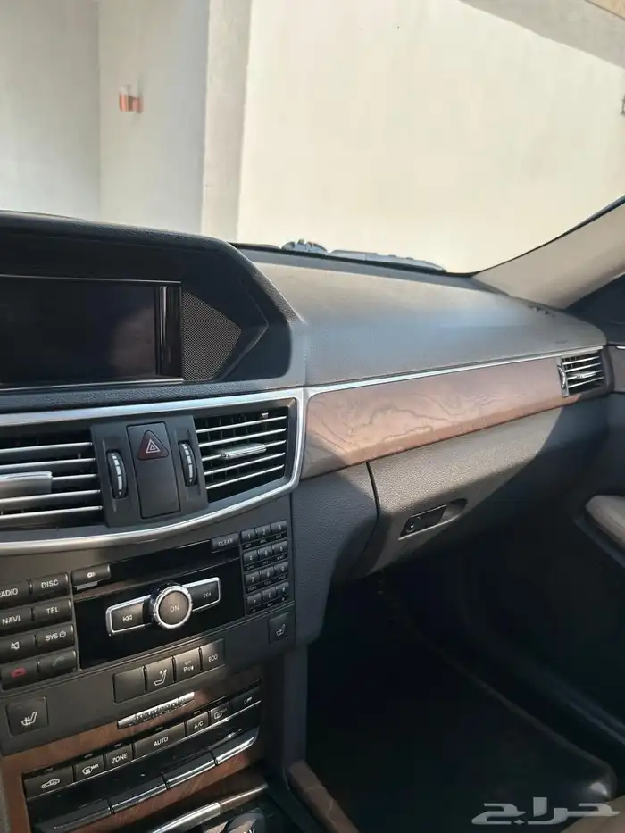 مرسيدس E200 AMG نظيف 8