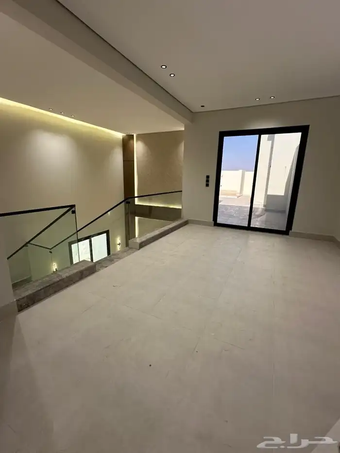 فيلا روف علوي للبيع حي الصفا 1