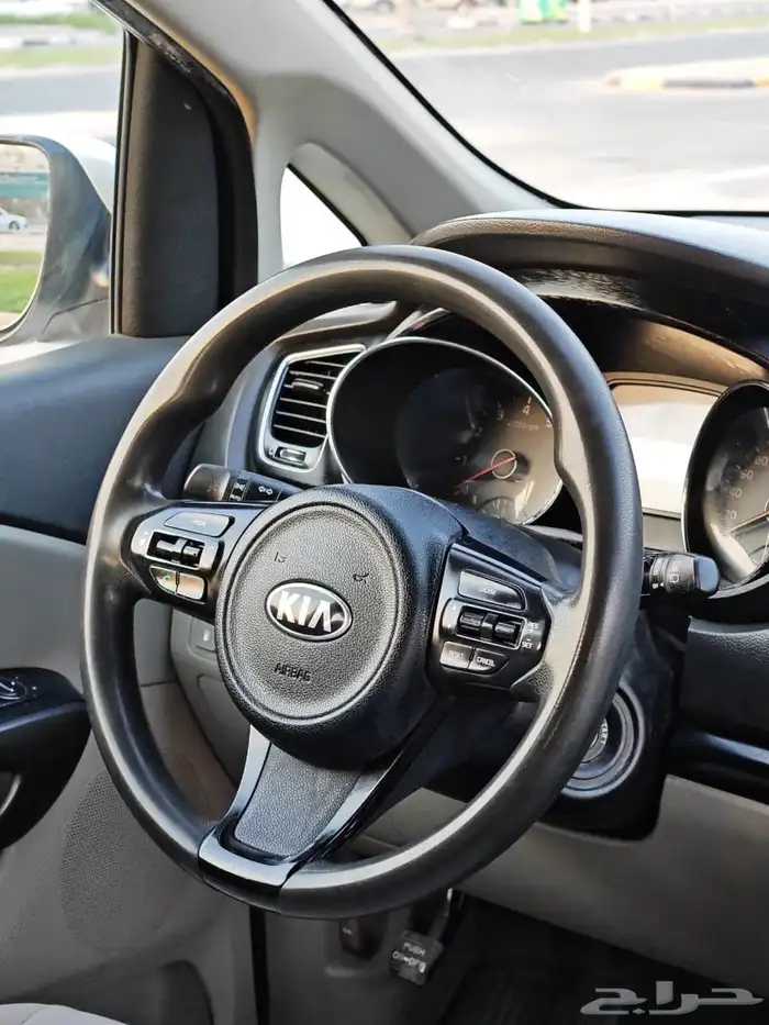 كيا كارنفال 2016 نص فل الجبر كاش او اقساط 30