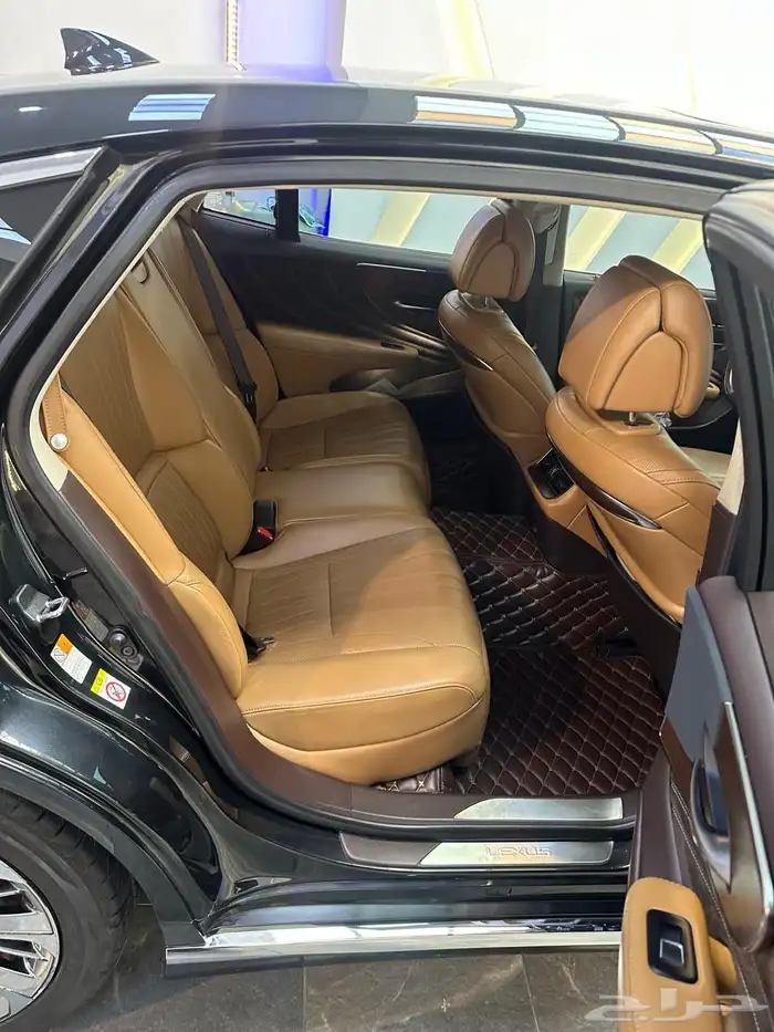 لكزس LS500 2018 7