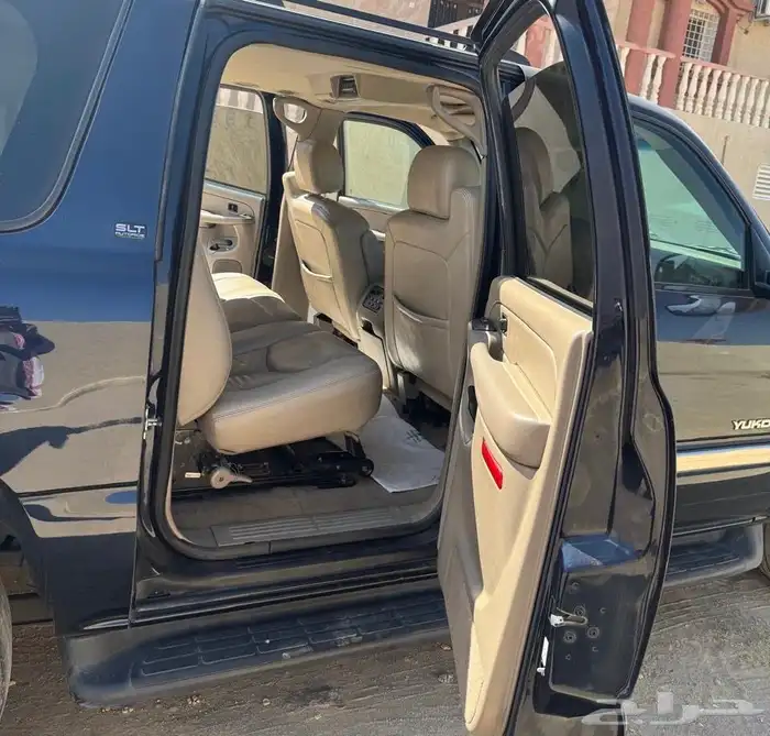 للبيع جيمس يوكن XL موديل 2005 فئة SLT فل كامل 8