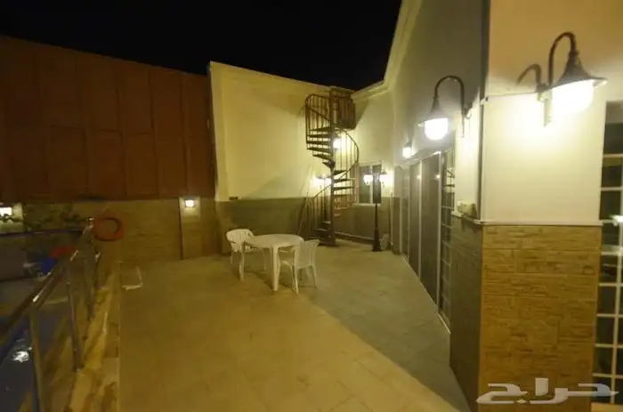 فيلا كبيرة للبيع مساحة 900م جدة (حي الأمير فواز الجنوبي) 10