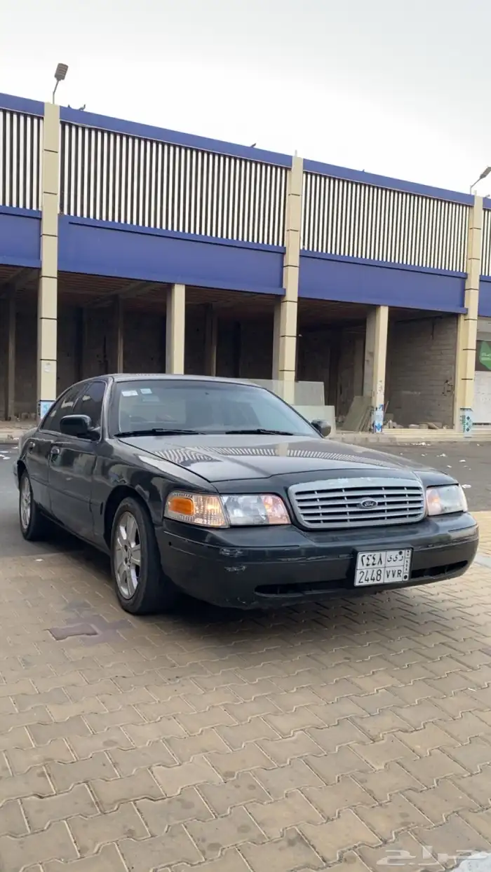 فورد فكتوريا 4